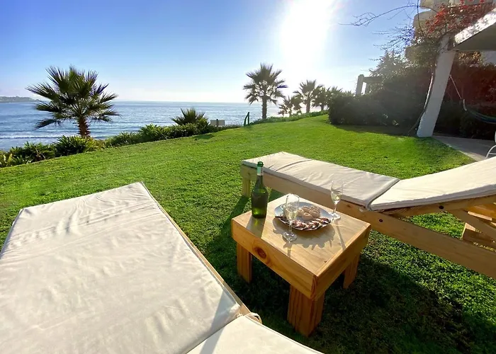 Puerto Velero Primera Línea Primer Piso al lado de la Playa! 5 pax