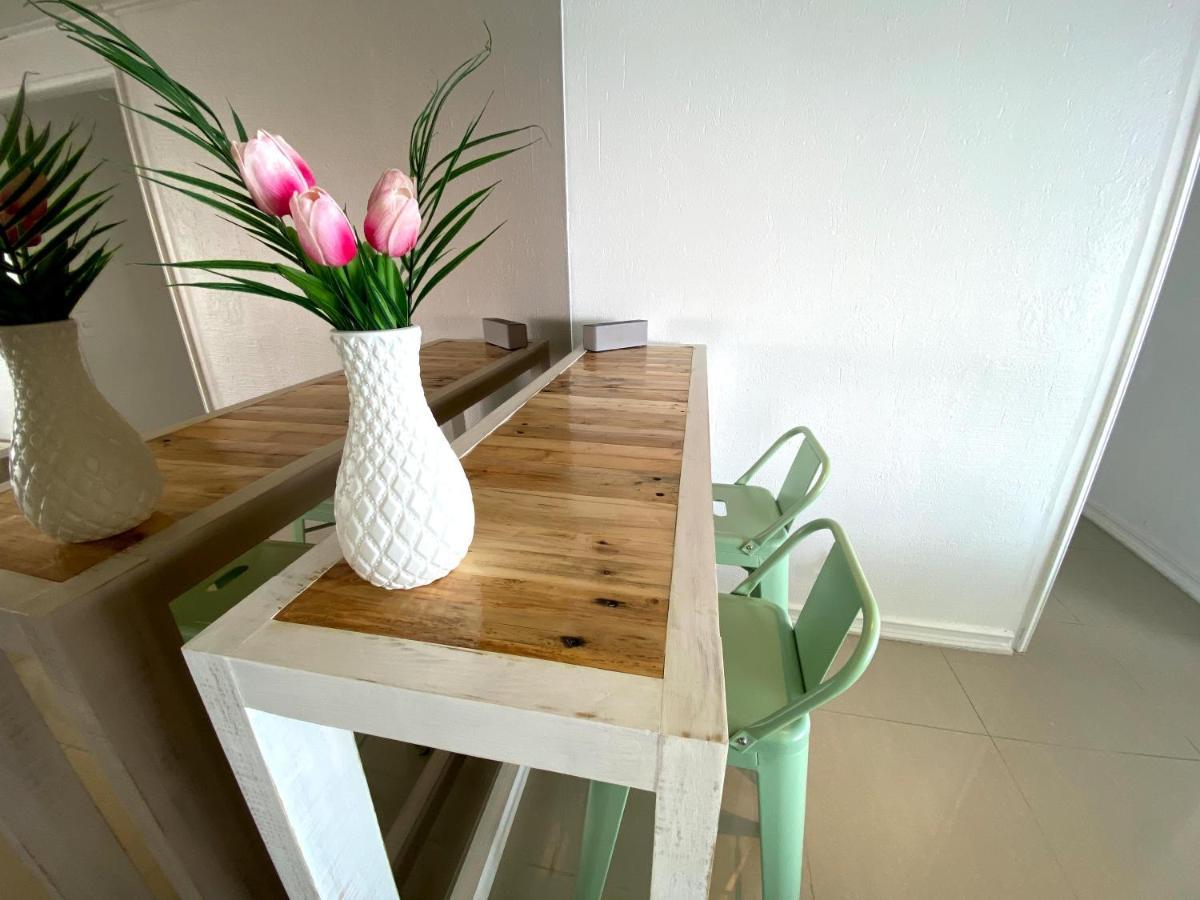 Apartamento Primera Linea Primer Piso Al Lado De La Playa! 5 Pax Puerto Velero
