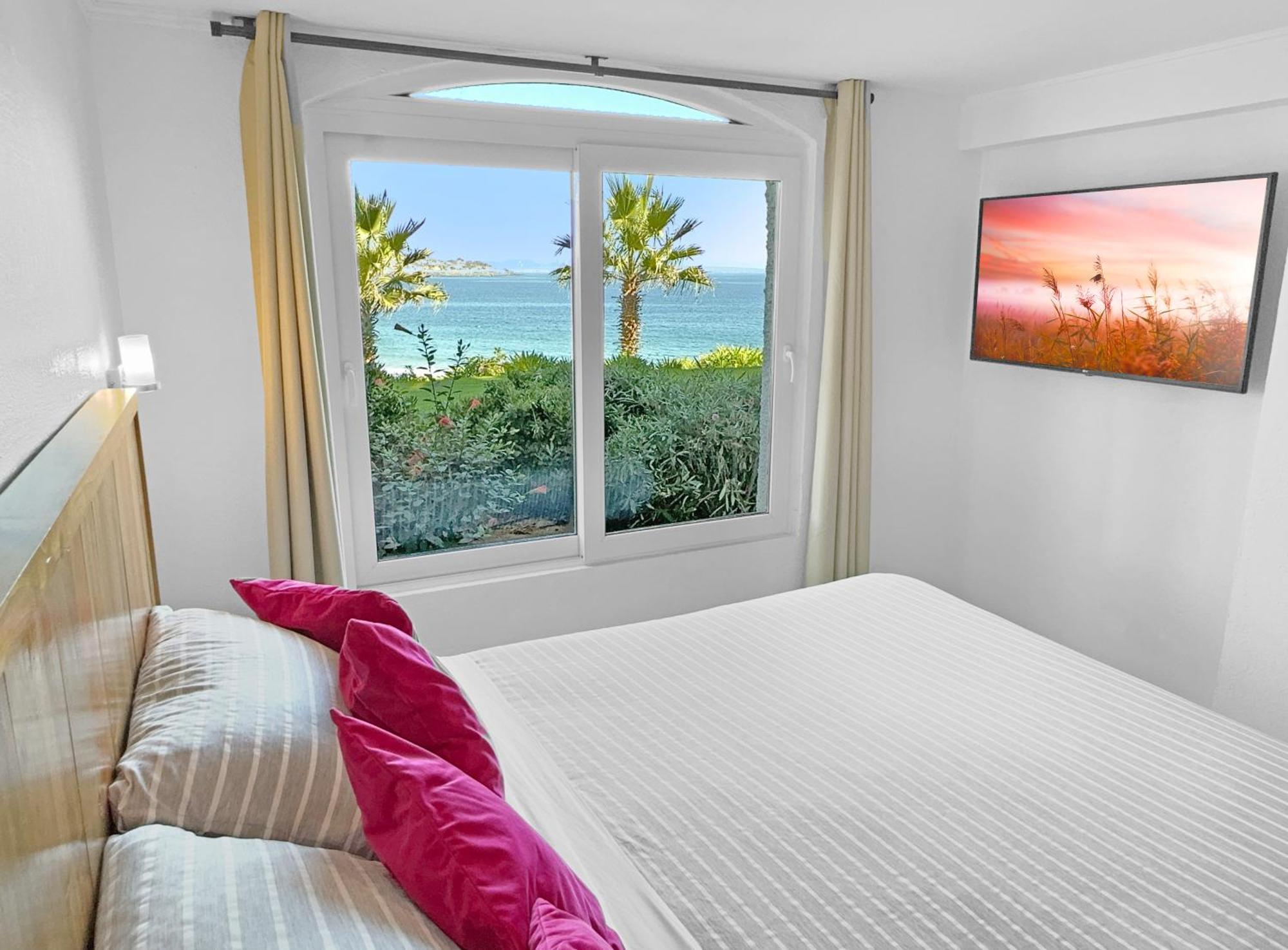 Apartamento Primera Linea Primer Piso Al Lado De La Playa! 5 Pax *
